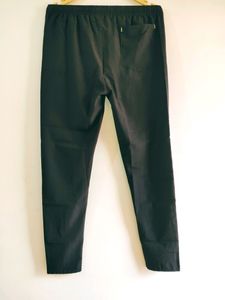 Boys/Girls Pack of 1 Black Solid Trackpants.