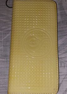 Wallet In Off White Colour