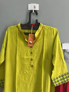 Yellow Embroidered Kurta Set (XXL)