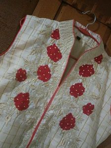 Elegant Embroidered Sleeveless Kurti