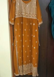 Nice New Nyra Cut Kurta Set ...Used Once .Only