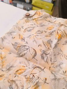 Men&#39;s Floral Button-Down Shirt