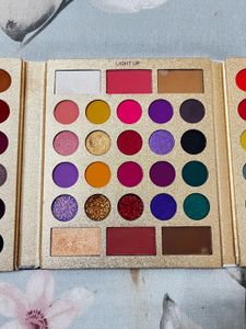 UCANBE Pretty All Set Eyeshadow Palette