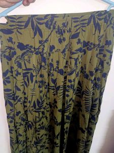 Women&#39;s Green Flared Skirt