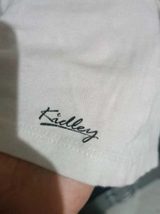 White Sando - Basic Staple