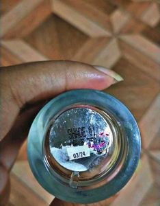 🌸4 Set Of Foundation+1 Concealer+ Free Lipstick