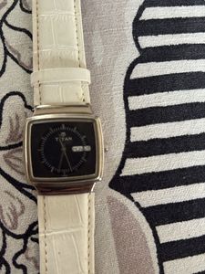 Woman’s Wrist Watch- Titan