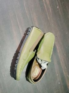 Clarks Olive Loafers