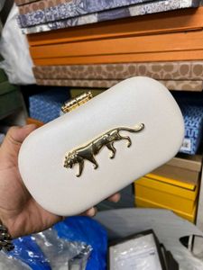 SABYASACHI PREMIUM QUALITY CLUTCH WD BOX