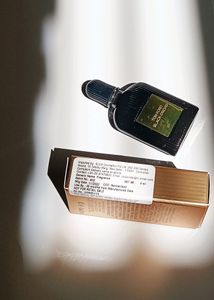 TOM FORD BLACK ORCED EAU DE PARFUM 14 FL. OZ/OZ. LIQ./4 ml e