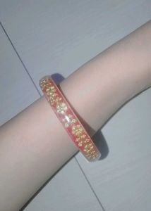 Floral Bangle Bracelet