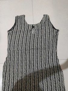Printed Sleeveless Top