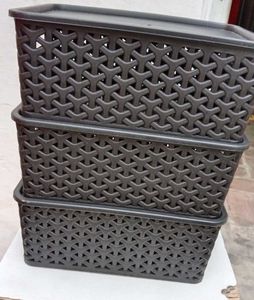 Plastic Medium Size Baskets With Lid