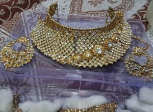 Golden Jewellery Set (Necklace)