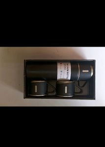Vaccum Flask And Pigmentation Cream