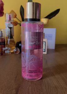 Victoria’s Secret Velvet Petals In Bloom