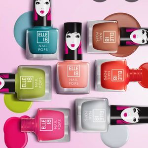 Comb Elle 18 Nail Polish