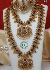 Stylish Rani Haar With Pretty Earings & Maangtika