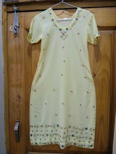 Yellow Kurta With Beads &amp; Stones Works