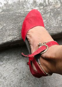 Red heels 👠