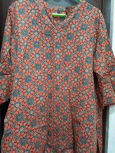 Multicolored Short Kurti Size 44