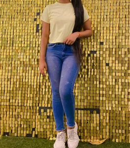 Lemon Self Print Crop T shirt For Women