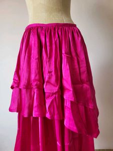 Skirt , Length 28 Inches