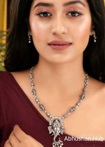 Temple Jewellery Set
