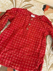Girls Red Kurti