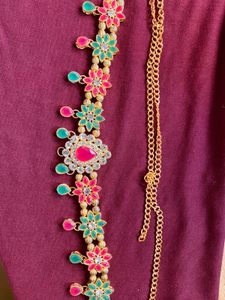 traditional hip chain