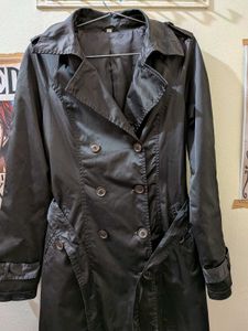 Classic Black trench coat -double breasted