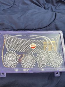A Silver Heavy Design Set