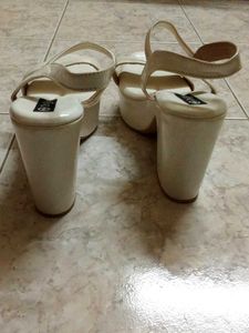 Elegant Beige Sandals