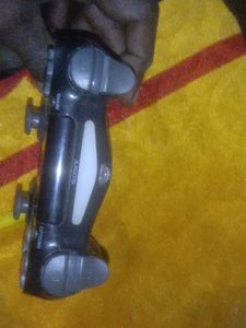 PlayStation 4 Controller