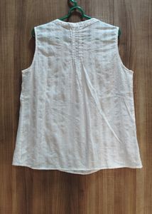 Casual Stylish Sleevless White Top