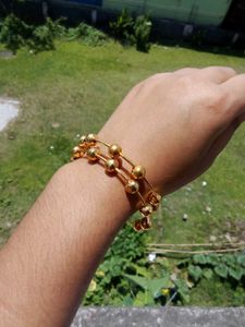 Gold Ball Bangle Set
