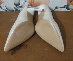 Bigtree White Sequins Heels😍😍