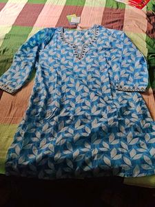 Blue Leaf Print Tunic Top