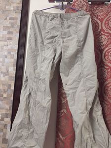 H&amp;M women cotton cargo pants size-26 never used co