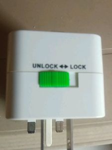 Universal Adapter