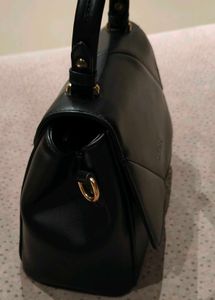 Hand Bag By Mai Shang