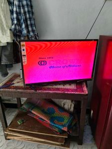 Crown 32 Inch Tv