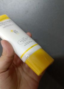 Bellavita Sunscreen +Blue Eyeliner