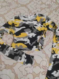 Camo Print Long Sleeve Top