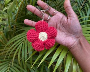 Daisy Puff Crochet Keychain