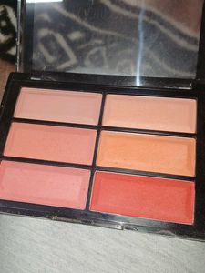Hilary Rhoda Eyeshadow Palette