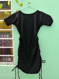 Black Cutout Mini Dress🫶🏻 ( bust 36,40)