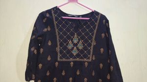 Aavasa Black Kurta+Free Skirt Pallazo