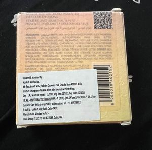 Huda Beauty Glowish Eyeshadow