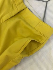 H&amp;M Yellow Trouser Waist 26-28(midrise)